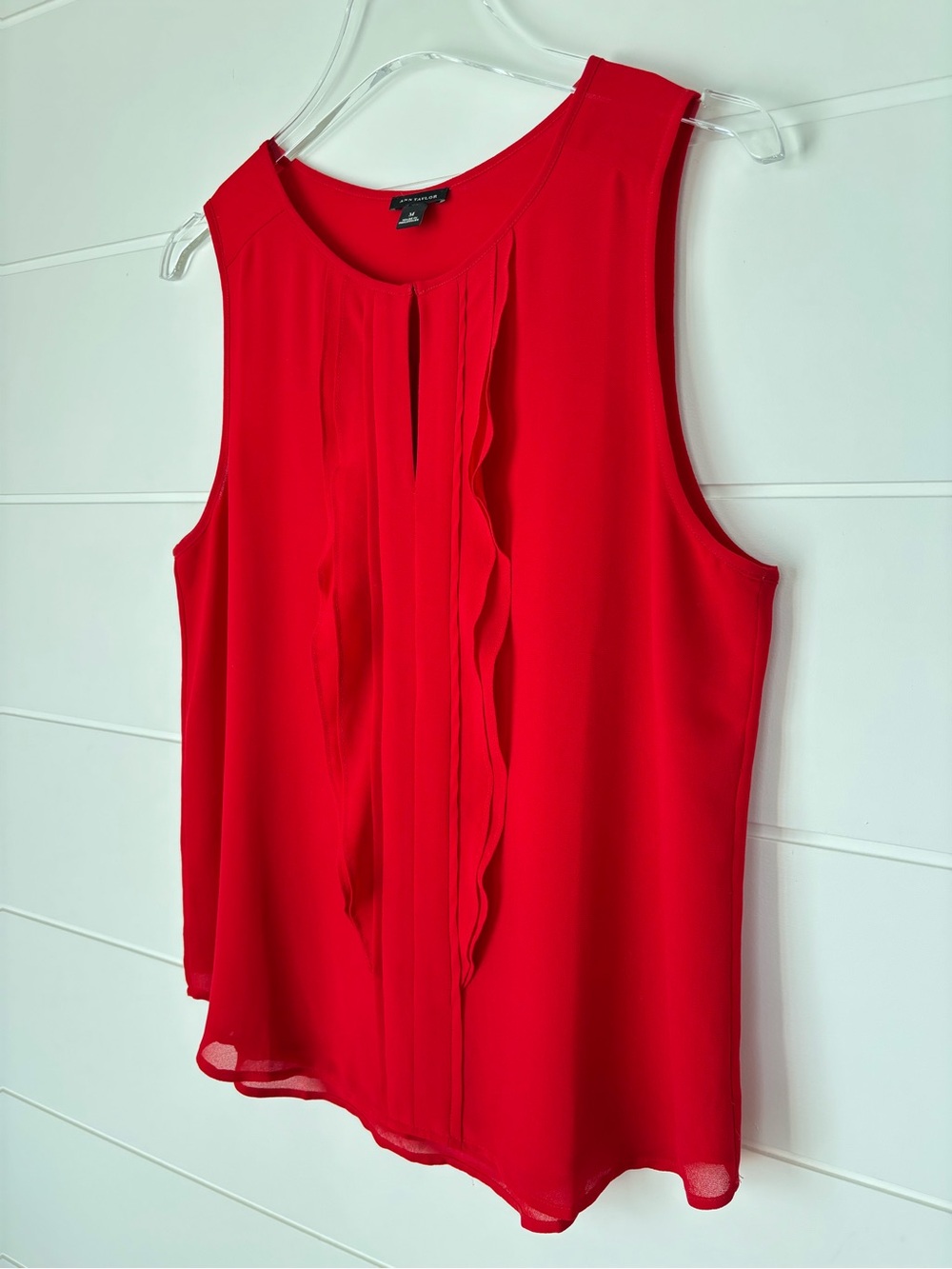 Ann Taylor Red Sleeveless Pleated-Front Camisole Top Women's Medium - Picture 3 of 9